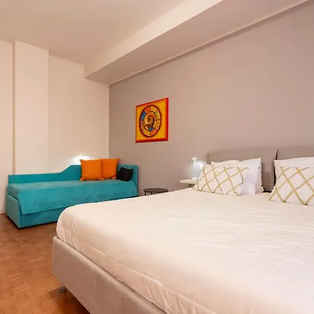 Andreacosta Prestige - Self Check-in Apartment Novara