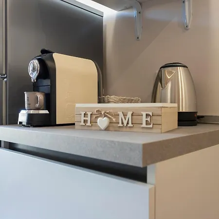 Andreacosta Prestige - Self Check-in Apartamento Novara