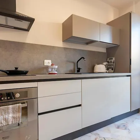 Daire Andreacosta Prestige - Self Check-in Novara