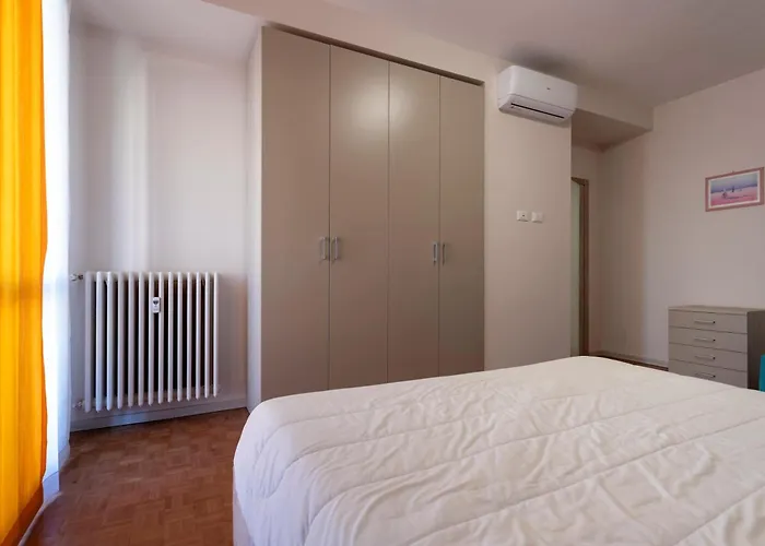 Andreacosta Prestige - Self Check-in Apartment Novara